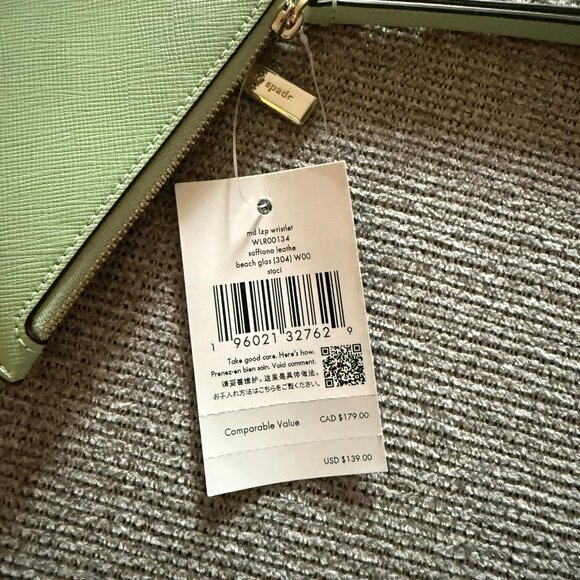 Kate Spade Wristlet - Picture 3 of 7